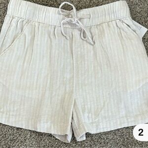Time and Tru Light Cream Striped Drawstring Linen-Blend Shorts
